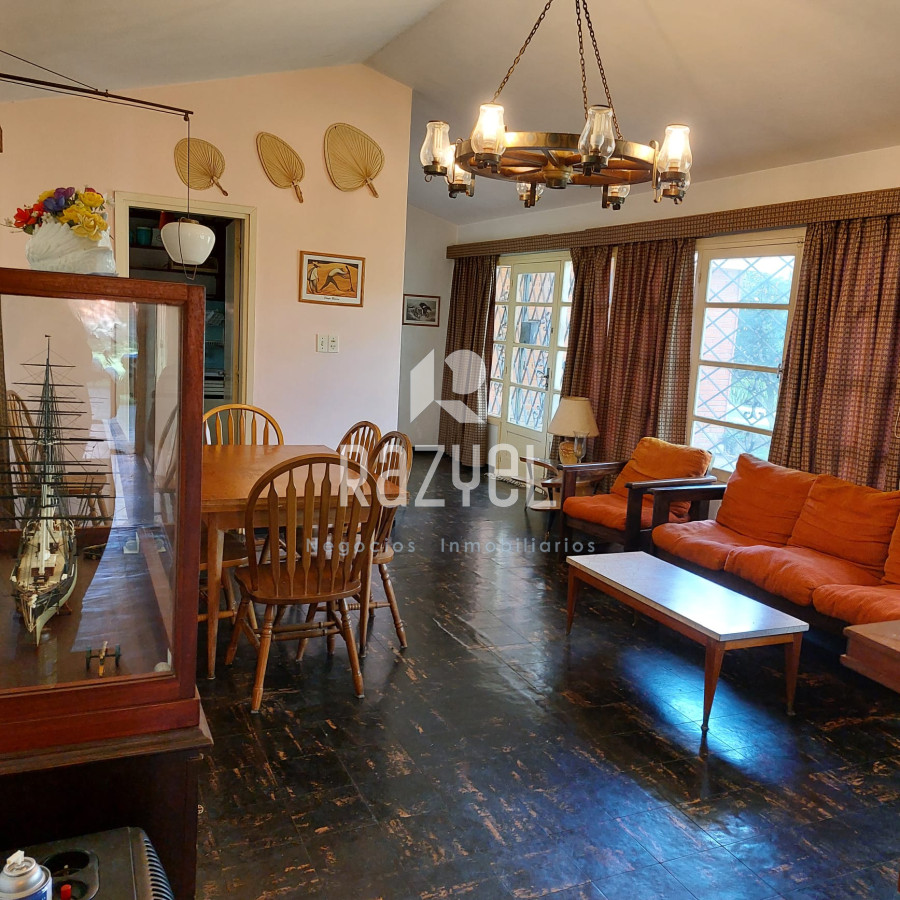 Casa ID.528 - Casa de 4 dormitorios alquiler anual 