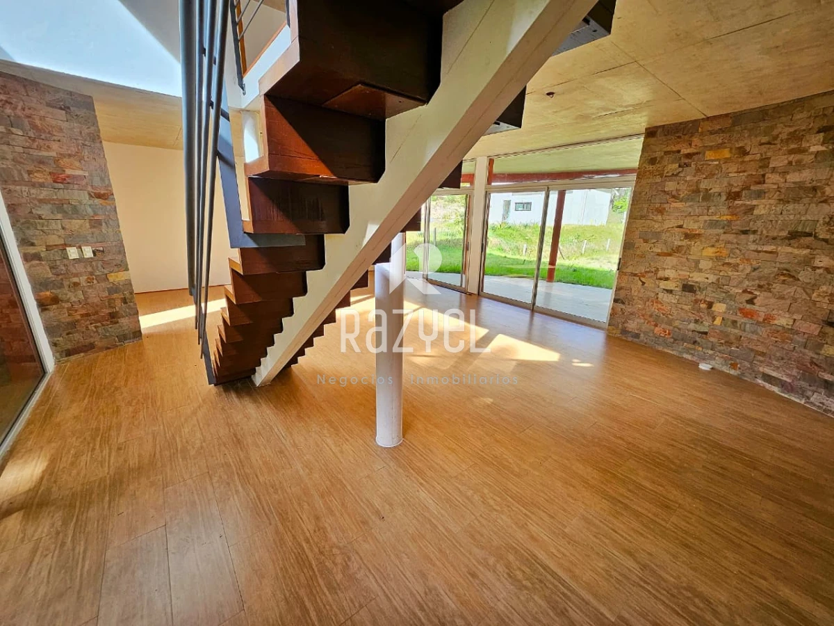 Casa ID.1103 - Casa en club del lago vista al golf 