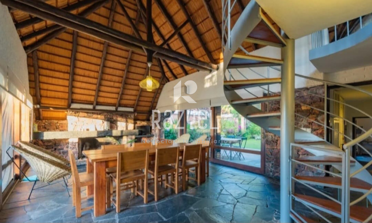 Casa ID.1157 - Casa Disponible en Enero 2026 Alquiler temporal 3 dormitorios con dependencia 