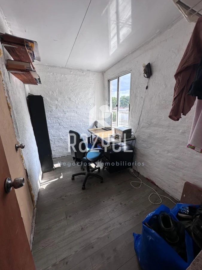 Casa ID.1236 - “Dos casas en un padrón , San Carlos .No apta banco”