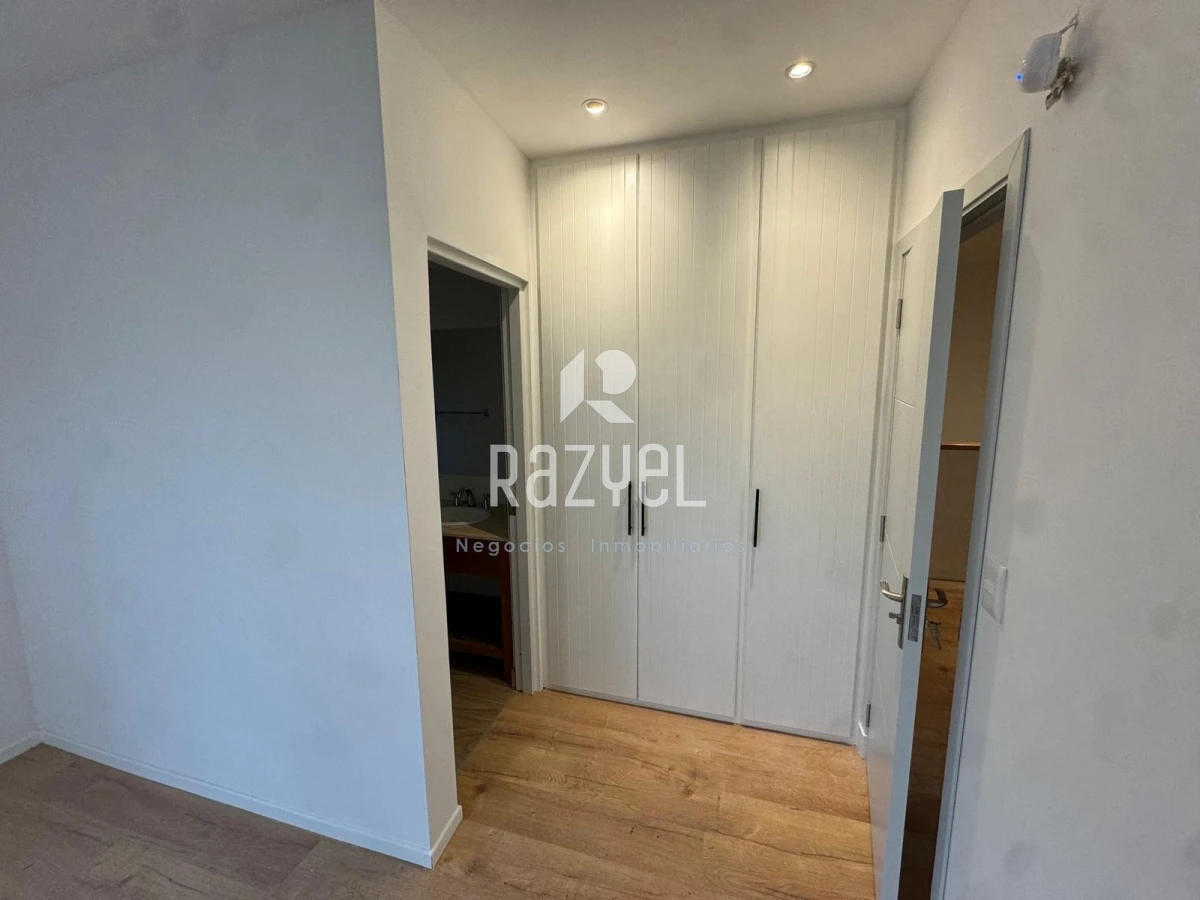 Casa ID.398 - CASA DE 3 DORMITORIOS EN ALQUILER ANUAL