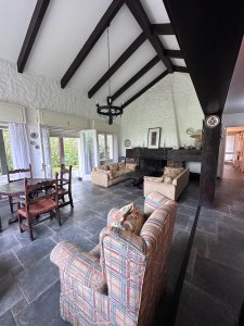 Casa en Alquiler Anual y Venta