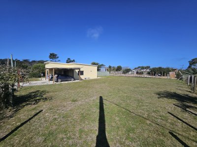 Casa + Terreno Doble en La Juanita - cerca del mar y José Ignacio