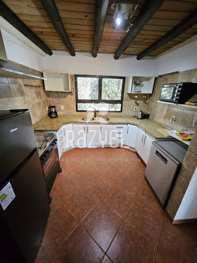 Chacra ID.1013 - Chacra en alquiler anual 2,8ha. Casa nueva, piscina , parrillero.