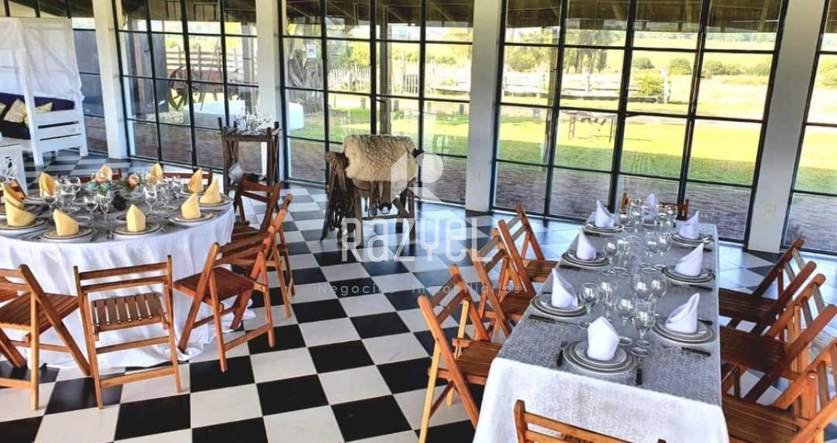 Chacra ID.997 - Chacra de 20 hectáreas con vertiente de agua mineral y 1000 m² construidos 