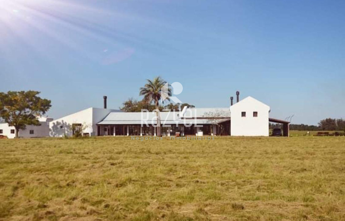 Chacra ID.997 - Chacra de 20 hectáreas con vertiente de agua mineral y 1000 m² construidos 