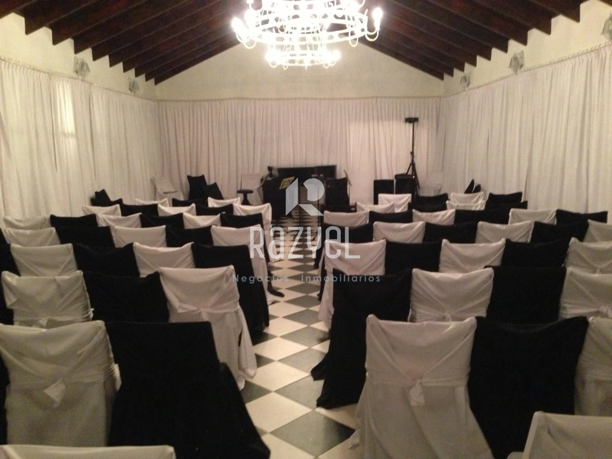 Chacra ID.997 - Chacra de 20 hectáreas con vertiente de agua mineral y 1000 m² construidos 