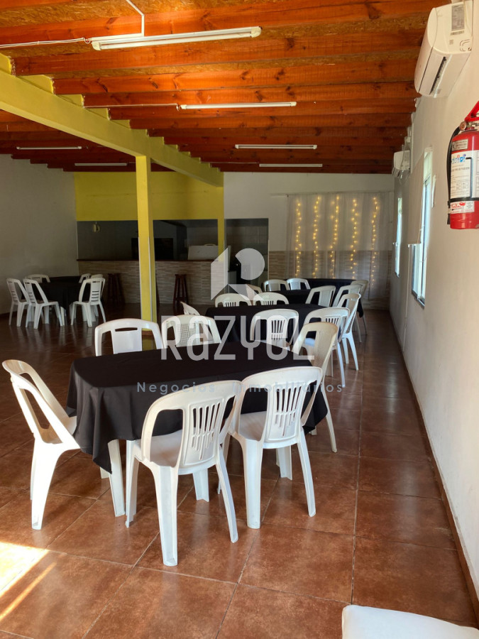Local Comercial ID.1297 - VENTA DE NEGOCIO TRABAJANDO