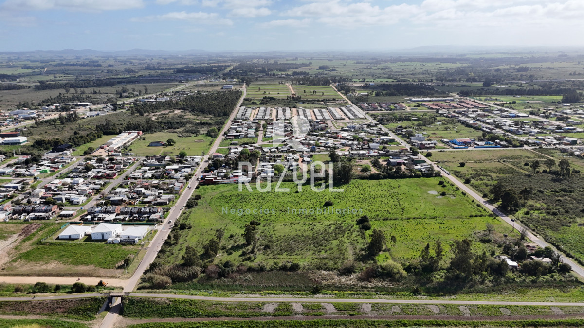Terreno ID.1205 - Terreno 11.976 m² frente a Escuela Nº113 , San Carlos