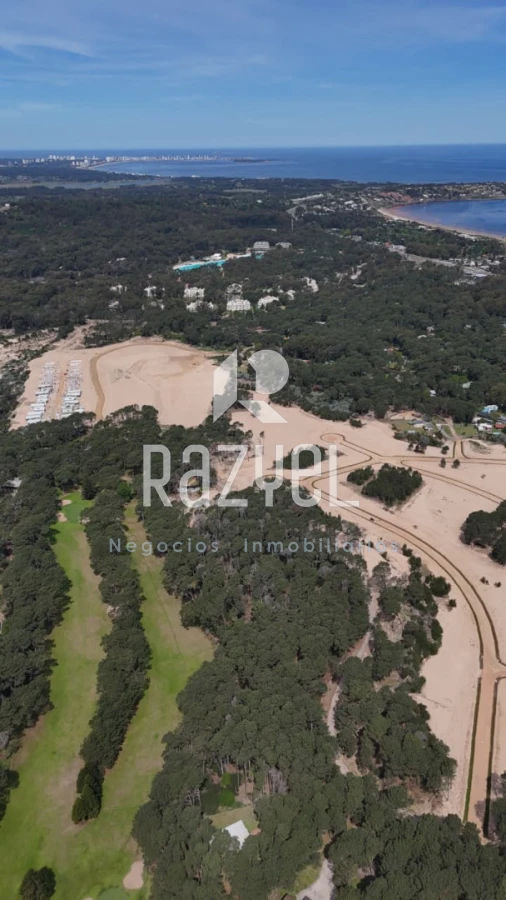 Terreno ID.1132 - Terreno Premium frente al Hoyo 1 del club del lago