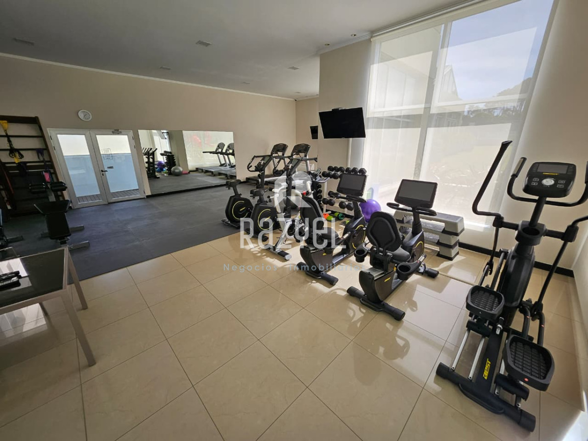 Apartamento ID.382 - Venta & Alquiler de Temporada ,primera linea playa Brava, pda 9.