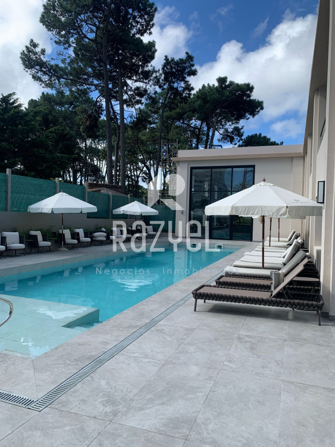 Apartamento ID.903 - Sea Garden 1 dorm en alquiler anual - 