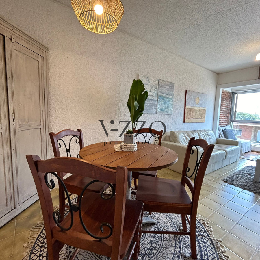 Apartamento ID.1039/Alquiler-temporal---Parada-7---Playa-Brava.- - Alquiler temporal - Parada 7 - Playa Brava. 