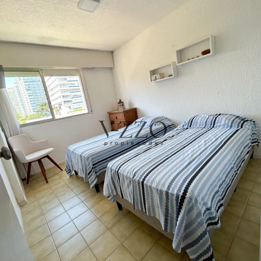 Apartamento ID.1039/Alquiler-temporal---Parada-7---Playa-Brava.- - Alquiler temporal - Parada 7 - Playa Brava. 