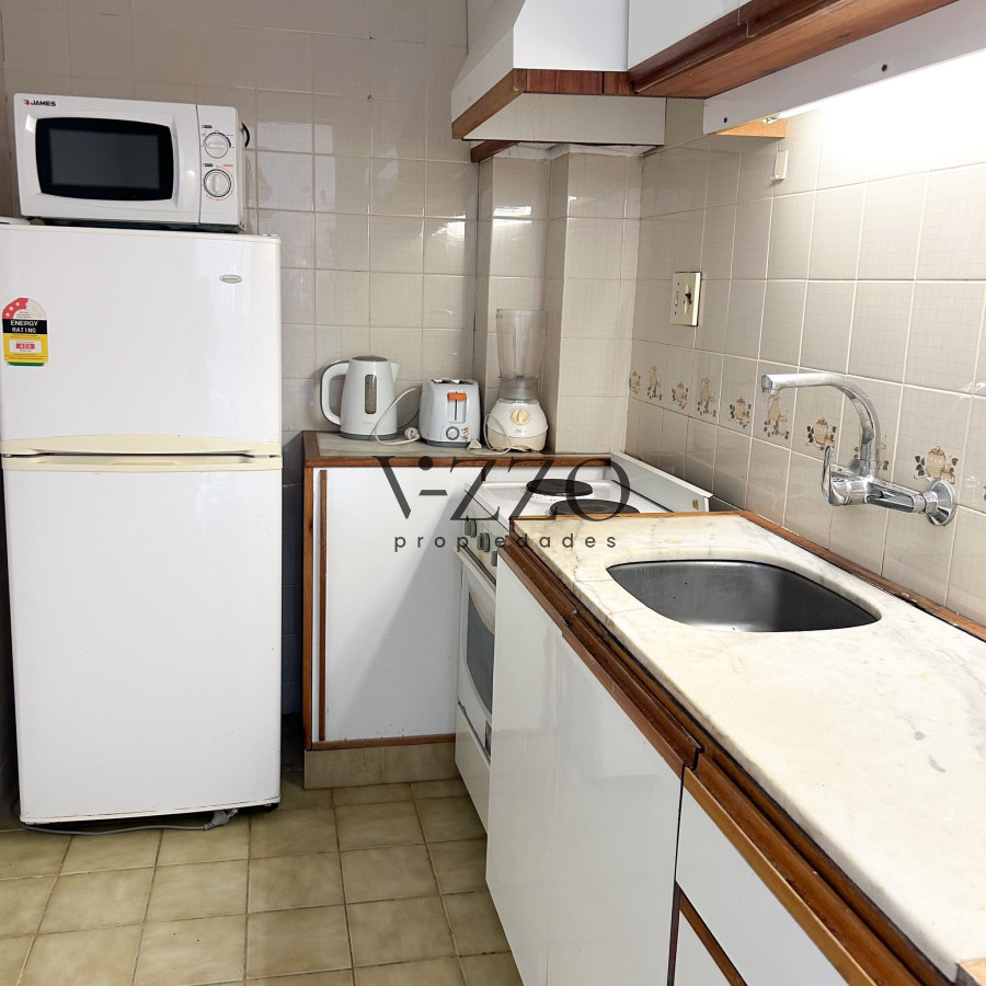 Apartamento ID.1039/Alquiler-temporal---Parada-7---Playa-Brava.- - Alquiler temporal - Parada 7 - Playa Brava. 