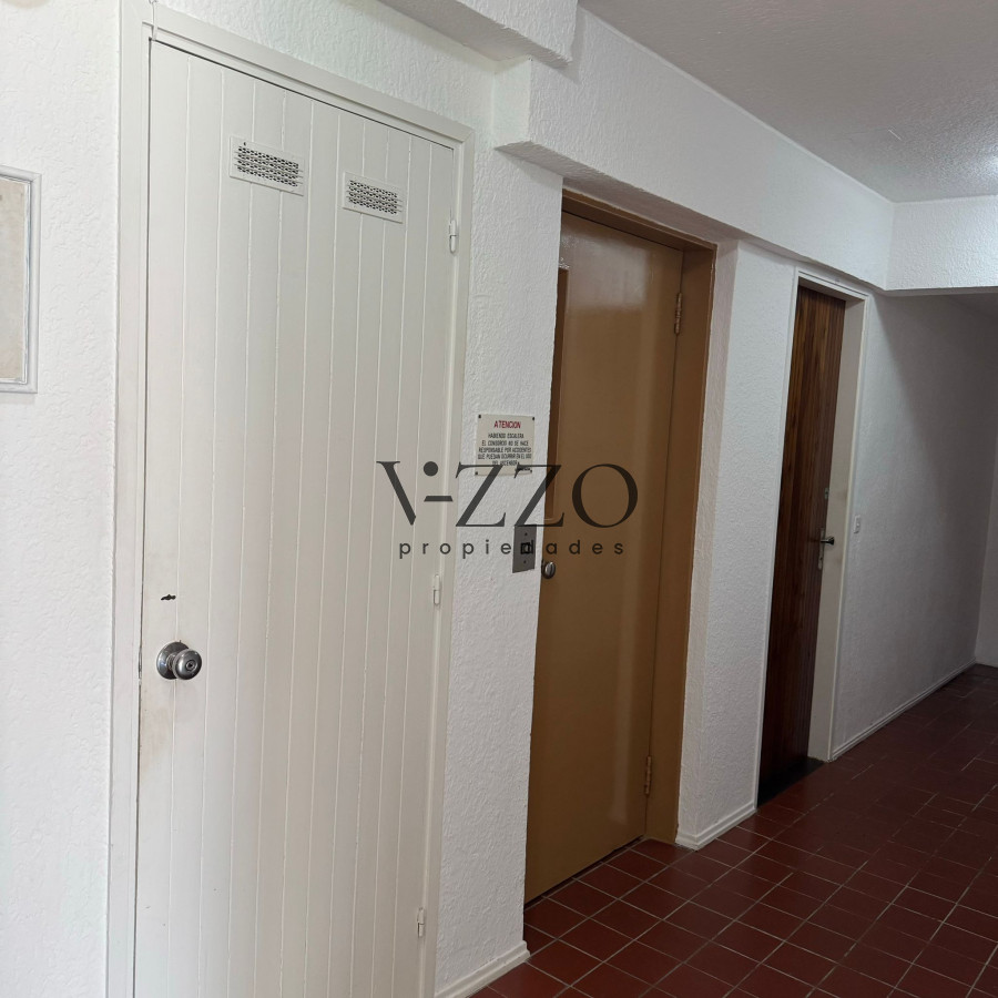Apartamento ID.1039/Alquiler-temporal---Parada-7---Playa-Brava.- - Alquiler temporal - Parada 7 - Playa Brava. 