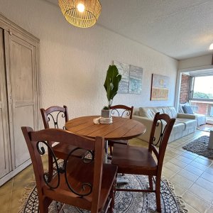 Apartamento ID.1039/Alquiler-temporal---Parada-7---Playa-Brava.- - Alquiler temporal - Parada 7 - Playa Brava. 