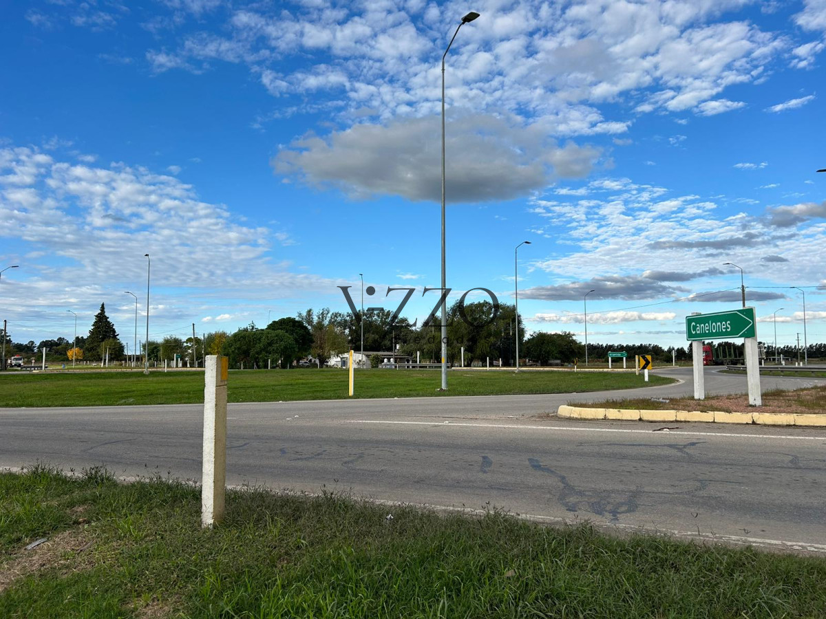 Campo Ref.421/Terreno-Esquina-en-Excelente-Ubicación-Ruta-11-y-Ruta-64-- - Terreno Esquina en Excelente Ubicación Ruta 11 y Ruta 64  