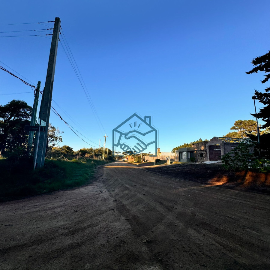 Terreno ID.935/TERRENO-EN-VENTA---Punta-Ballena-605-m2-. - TERRENO EN VENTA - Punta Ballena 605 m2 .