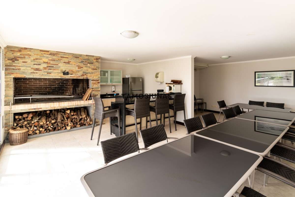 Apartamento ID.390 - Apartamento en Venta 4 dormitorios Frente al Mar 
