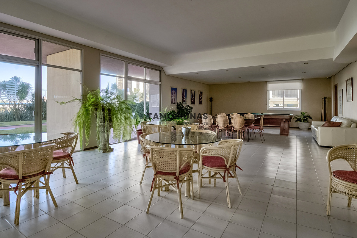 Apartamento ID.532 - Apartamento en Venta de 2 Dormitorios y 2 Baños Aidy Grill 