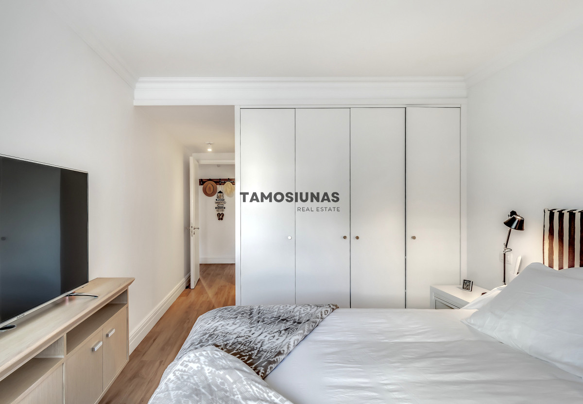 Apartamento ID.527 - Apartamento en Venta 4 Dormitorios Playa Mansa Frente al Mar