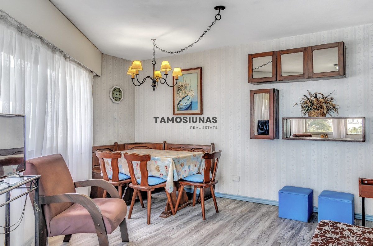 Apartamento ID.422 - Apartamento en Venta de 1 Dormitorio y Medio Playa Mansa