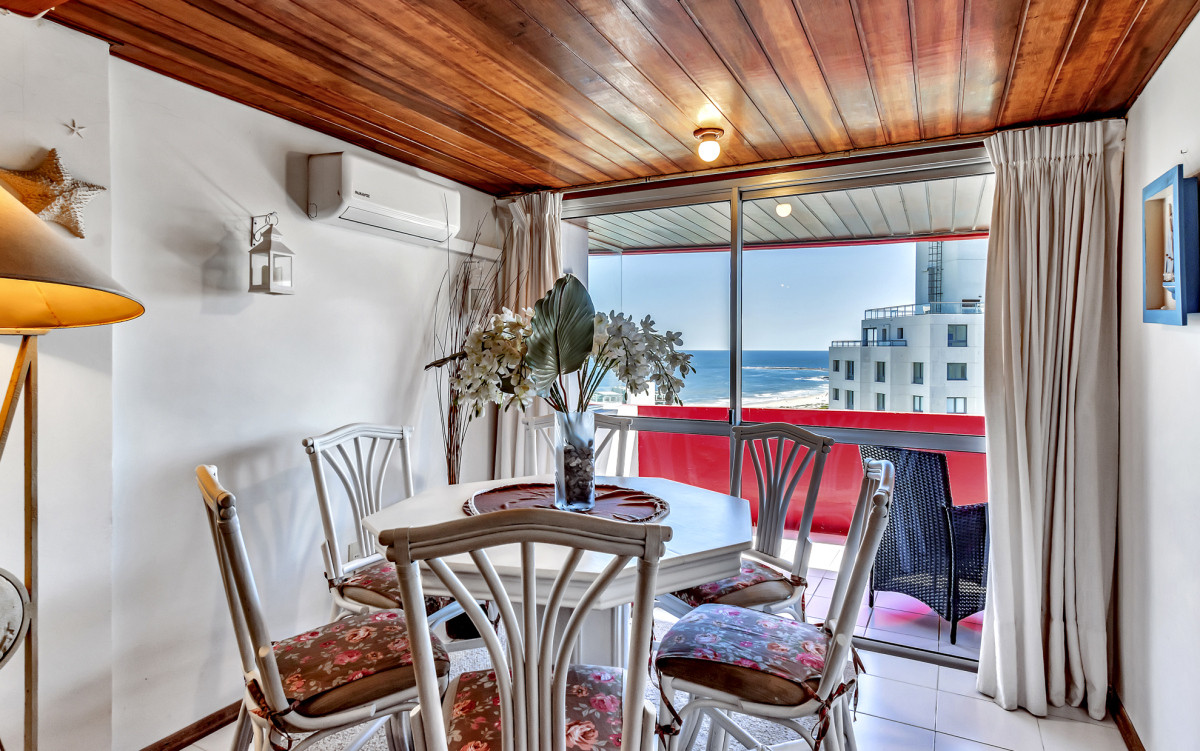 Apartamento en Venta de 2 Dormitorios y 2 Baños Aidy Grill 