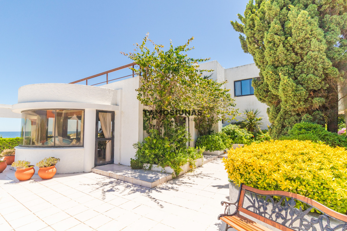 Casa ID.637 - Venta y alquiler temporal casa exclusiva frente al mar