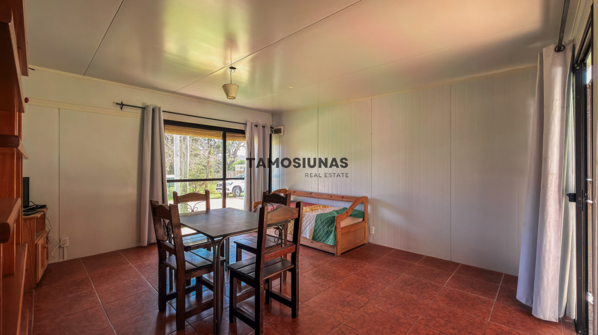 Casa ID.744 - Venta de complejo de 5 casas de 1 dormitorio a 150 Mts del mar