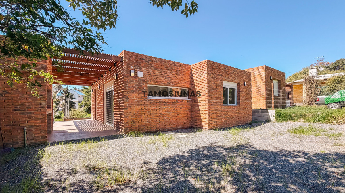 Casa ID.753 - Casa en venta en Piriapolis 2 dormitorios 