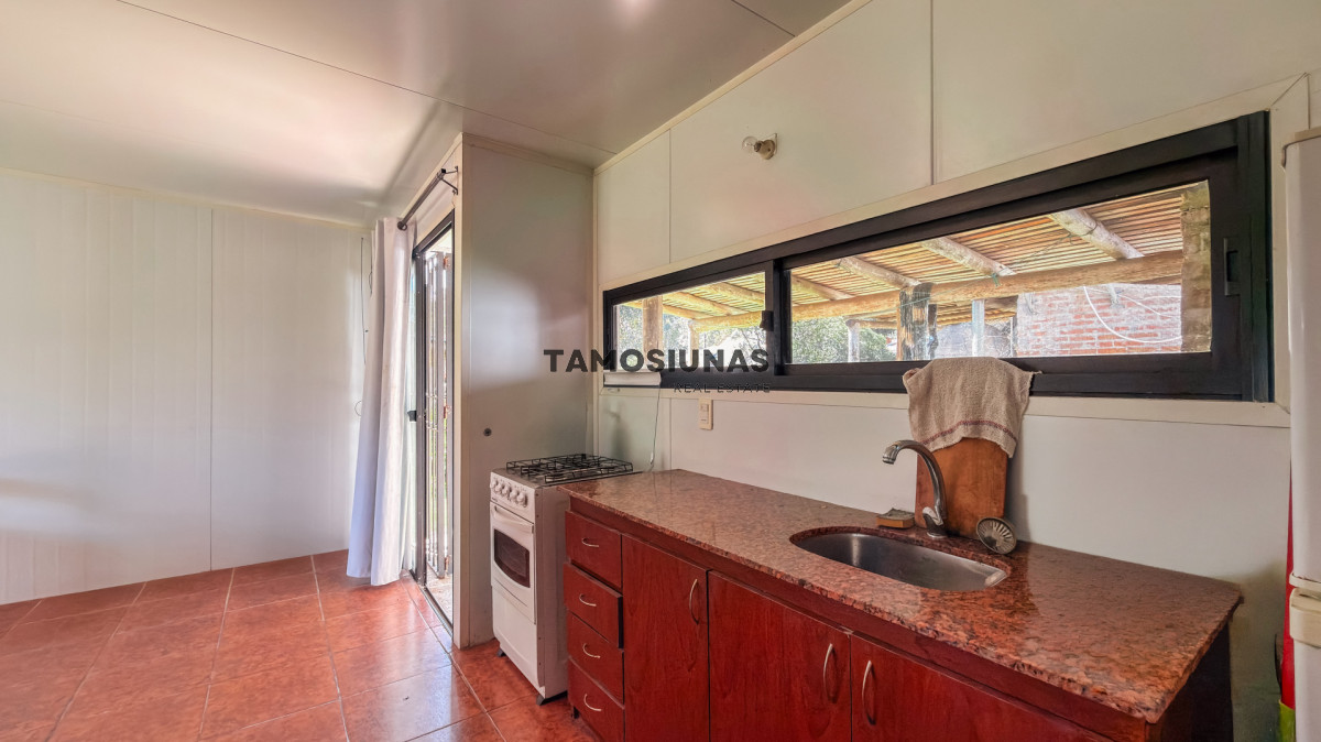 Casa ID.744 - Venta de complejo de 5 casas de 1 dormitorio a 150 Mts del mar