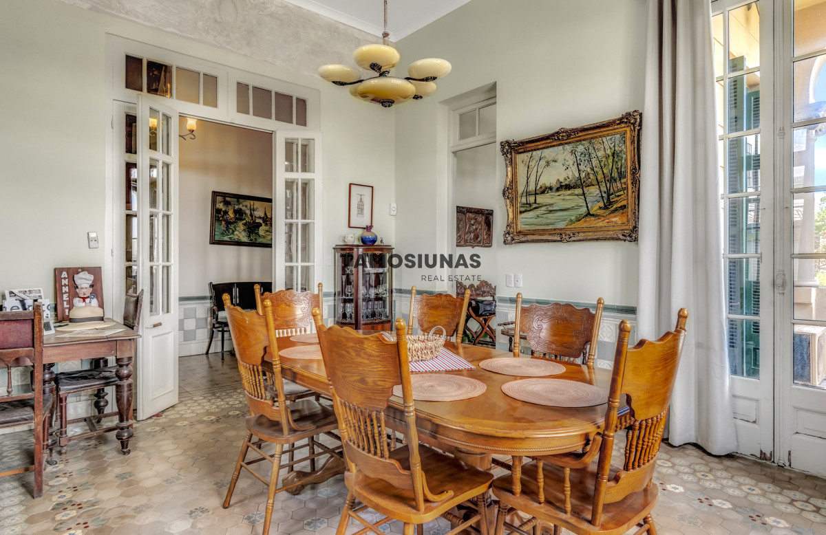 Casa ID.537 - Casa En Venta 4 Dormitorios en Piriápolis 