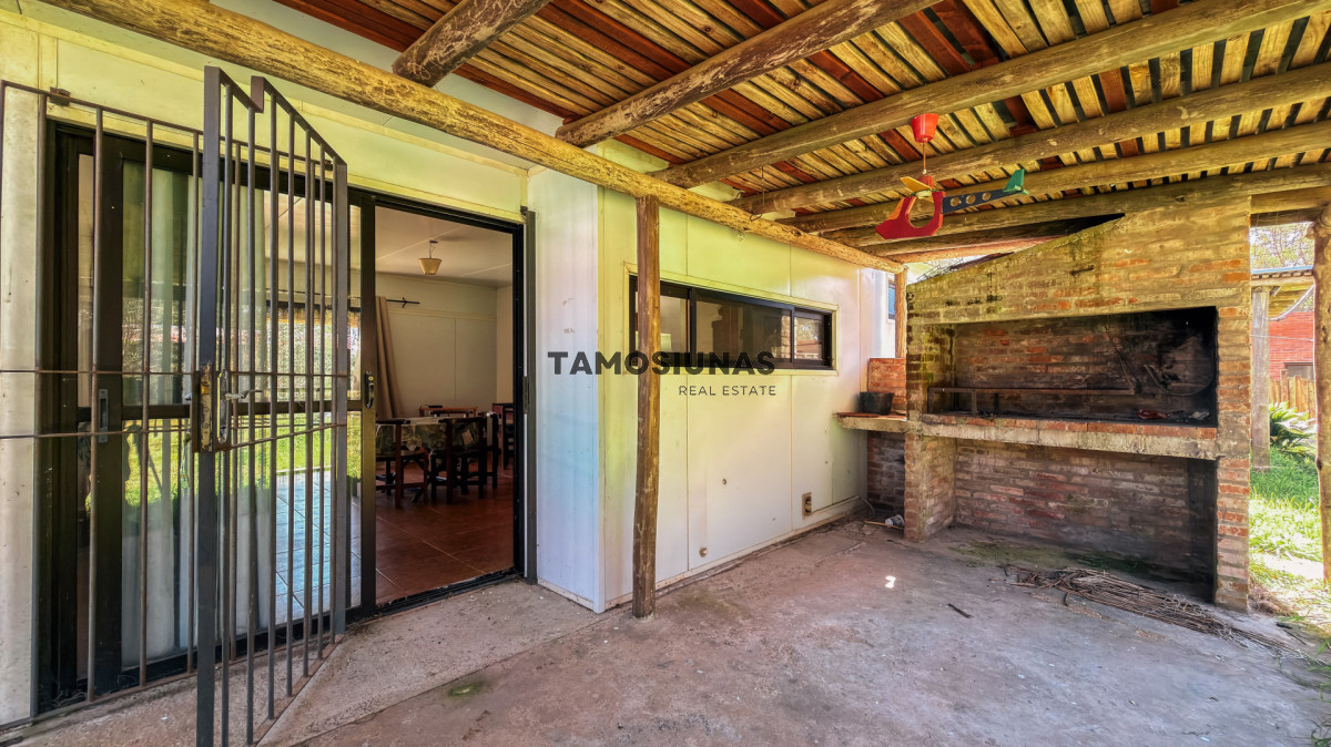 Casa ID.744 - Venta de complejo de 5 casas de 1 dormitorio a 150 Mts del mar