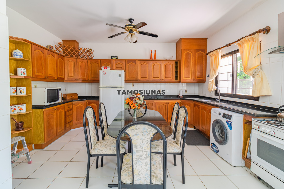 Casa ID.637 - Venta y alquiler temporal casa exclusiva frente al mar