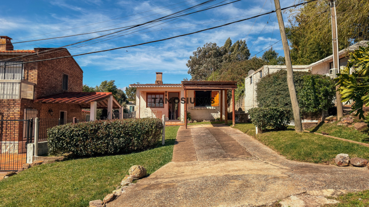 Casa ID.743 - Casa en Venta de dos dormitorios un baño cerro San Antonio 