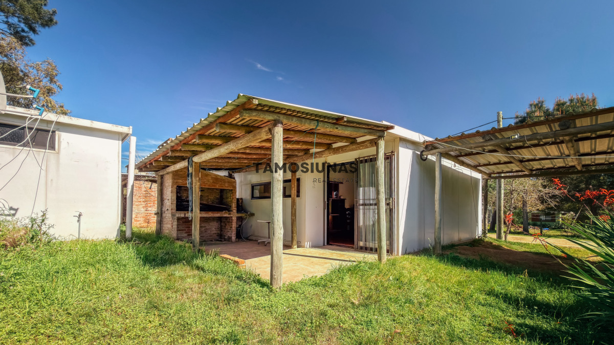 Casa ID.744 - Venta de complejo de 5 casas de 1 dormitorio a 150 Mts del mar