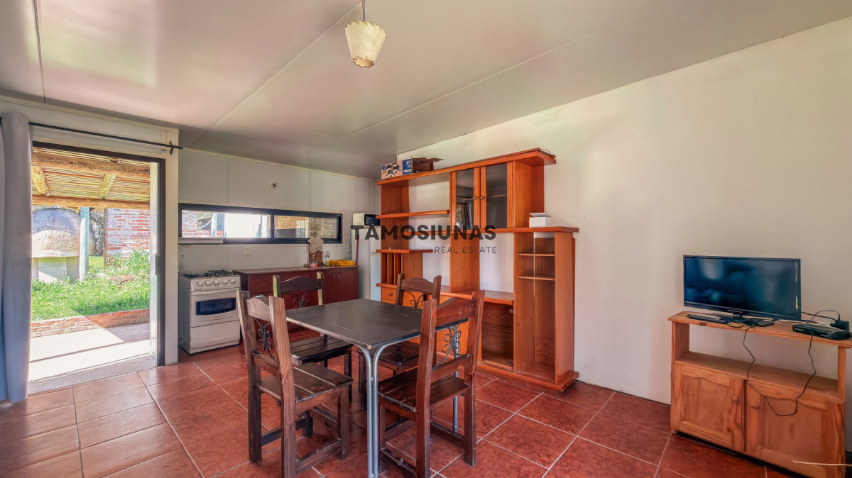 Casa ID.744 - Venta de complejo de 5 casas de 1 dormitorio a 150 Mts del mar