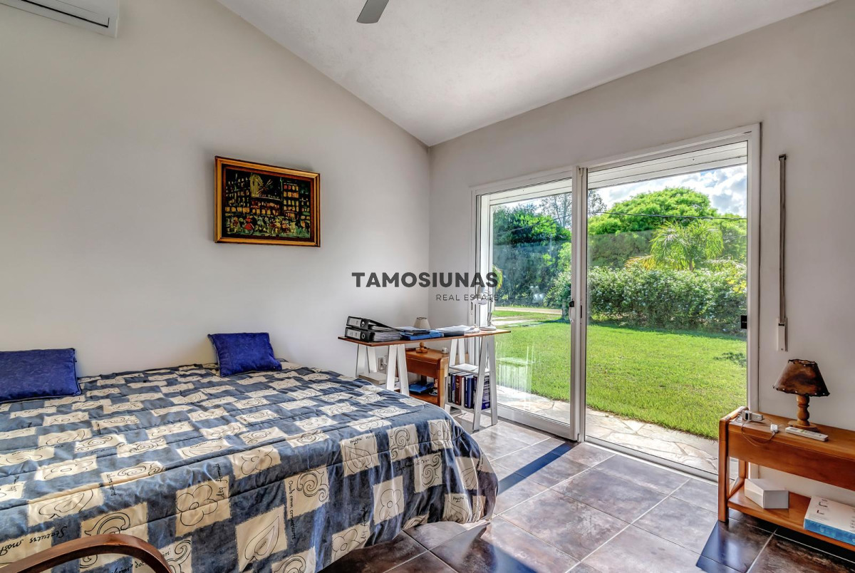Casa ID.589 - Casa en Venta Solís 4 dormitorios 