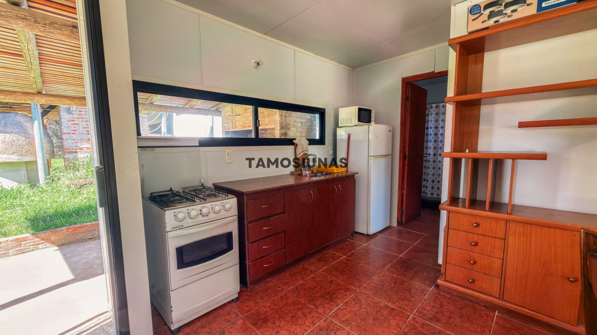 Casa ID.744 - Venta de complejo de 5 casas de 1 dormitorio a 150 Mts del mar