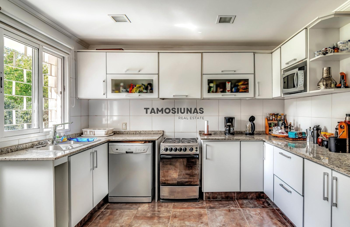 Casa ID.589 - Casa en Venta Solís 4 dormitorios 