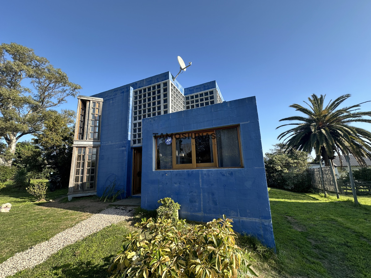 Casa ID.625 - Venta de casa 4 dormitorios a 2 cuadras del mar