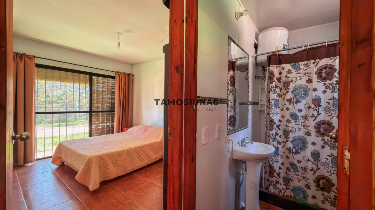 Casa ID.744 - Venta de complejo de 5 casas de 1 dormitorio a 150 Mts del mar