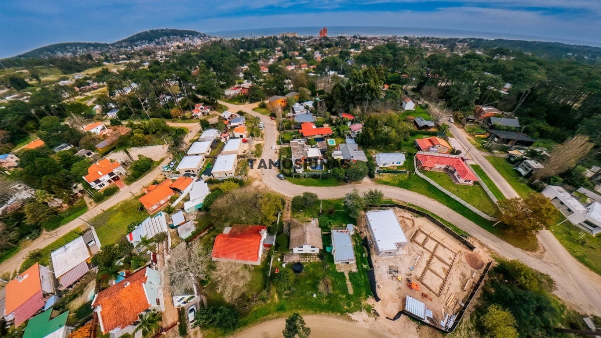 Casa ID.716 - Venta de Casa en Piriapolis 4 dormitorios 2 baños