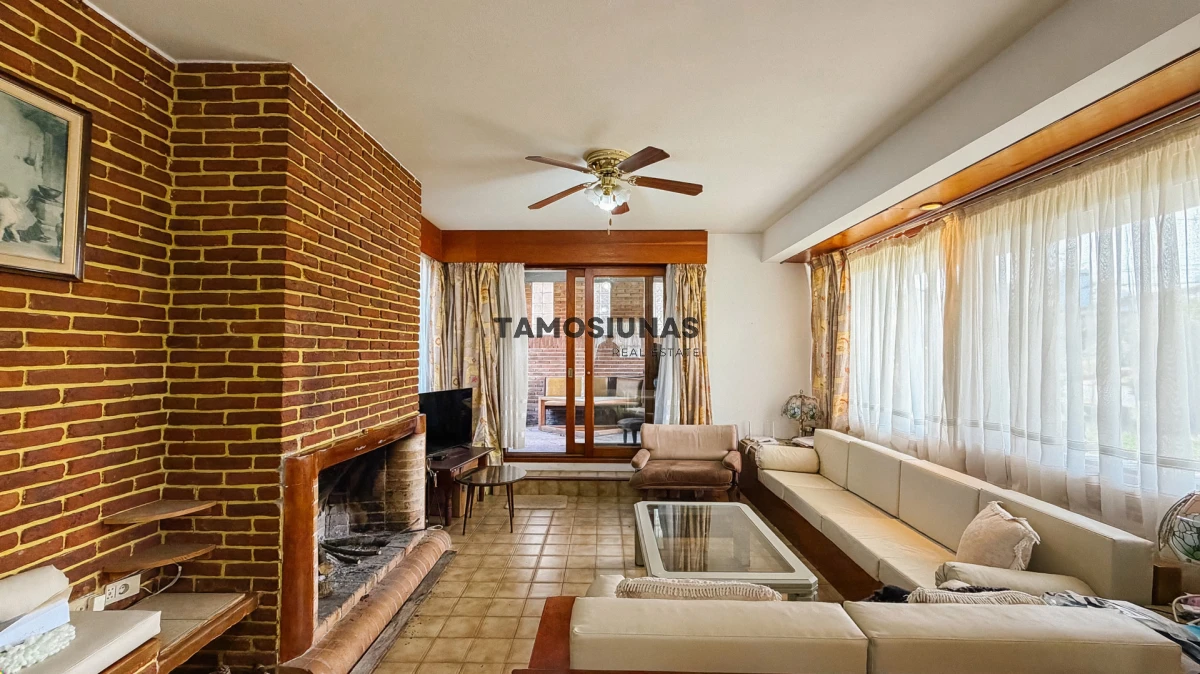 Casa ID.750 - Casa en Venta y alquiler anual de 4 dormitorios y 3 baños las delicias 