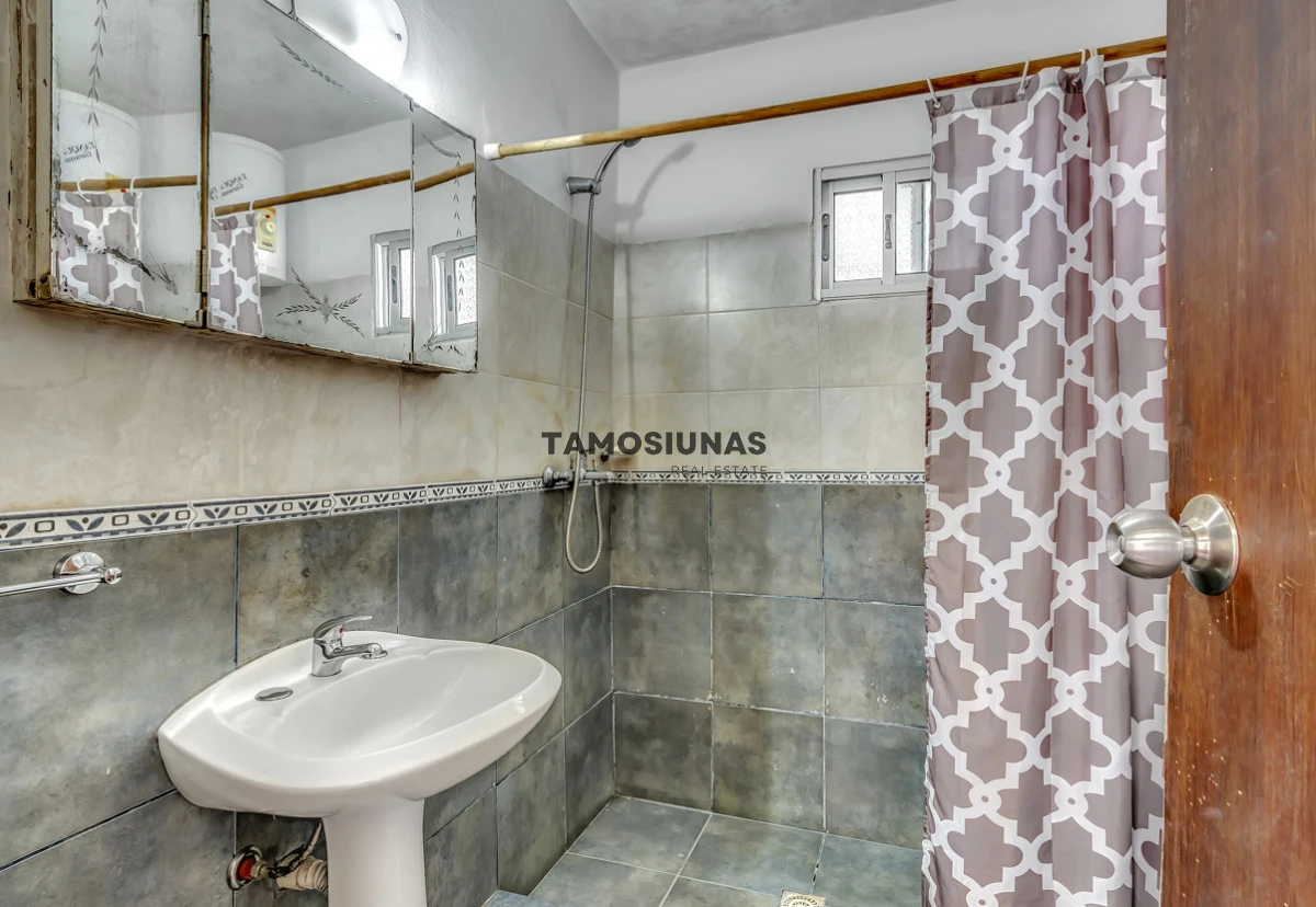 Casa ID.623 - Venta de Casa + Depto en el centro de Piriapolis.