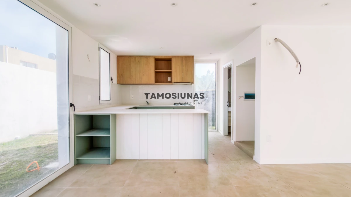 Casa ID.734 - Casa en Venta Punta Colorada 2 dormitorios 2 baños 