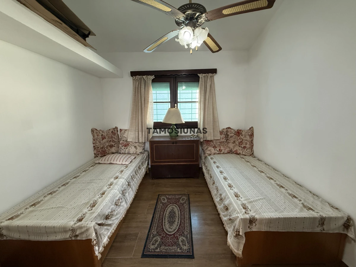 Casa ID.639 - Venta de casa sobre Misiones, 2 Dormitorios, Terreno Esquina