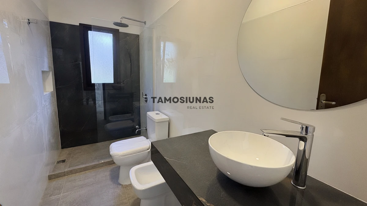 Casa ID.748 - Venta de casa de 3 dormitorios 2 baños Punta Colorada 