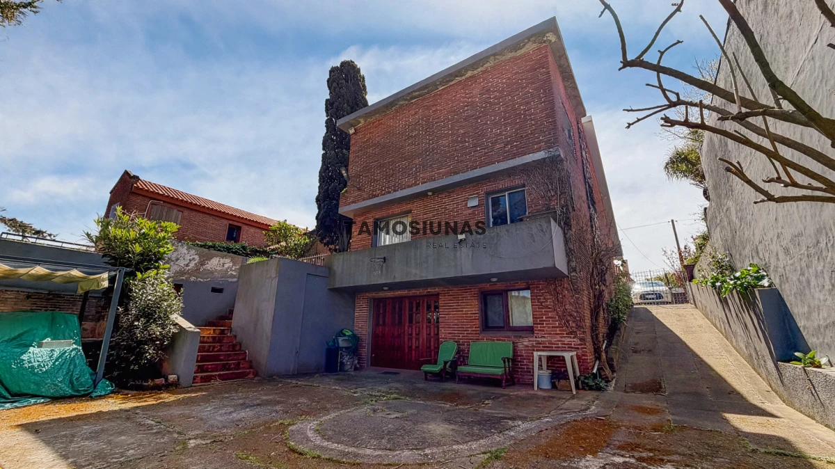 Casa ID.750 - Casa en Venta y alquiler anual de 4 dormitorios y 3 baños las delicias 
